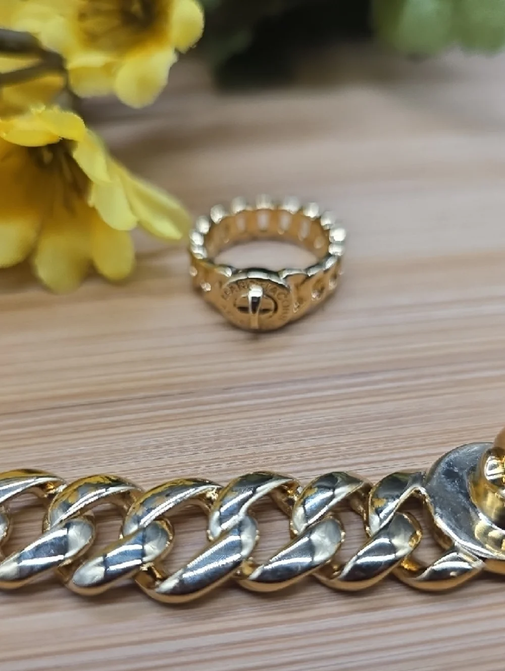 Marc Jacobs | Bracelet | Gold Tone | Classic Curb Link